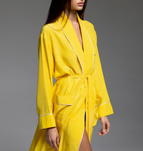 Load image into Gallery viewer, ROBE - Yellow with White Piping
