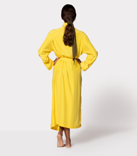 Load image into Gallery viewer, ROBE - Yellow with White Piping
